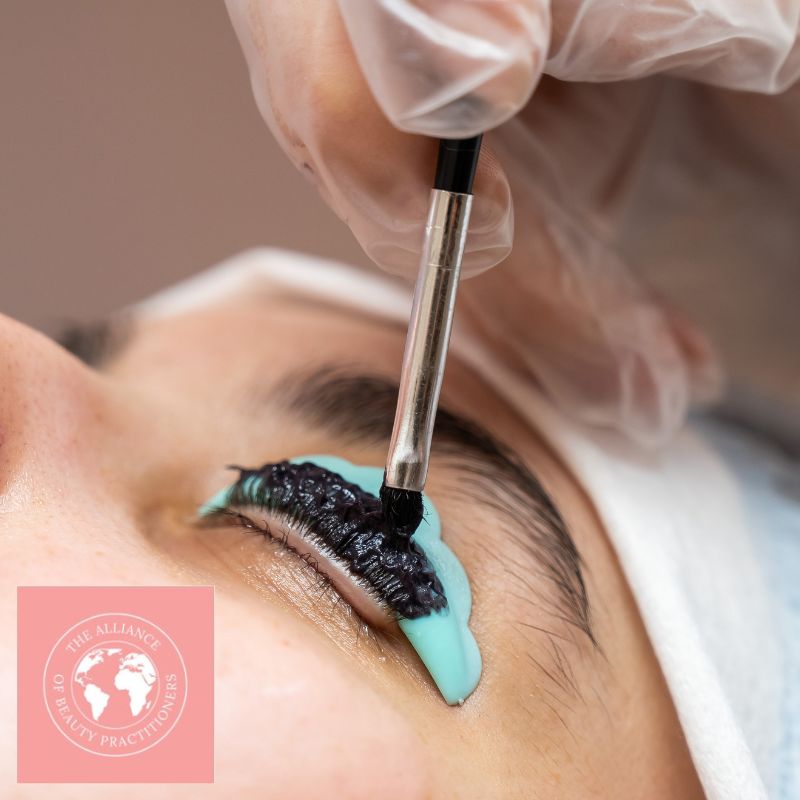 Eyelash Tinting Course Manual